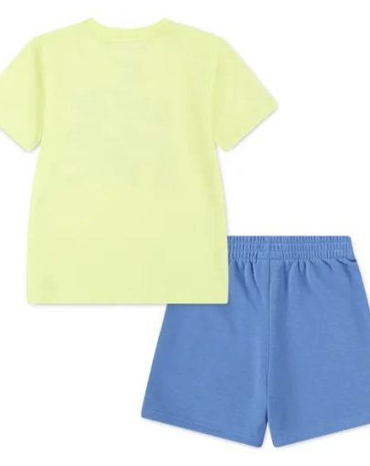 Nike On The Move Tee ft and Shorts Set 2