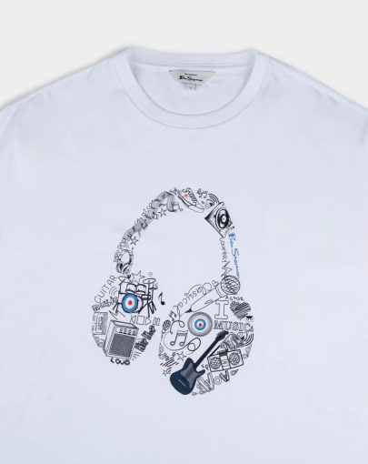 TypographyHeadphonesWhite6_d19e21c4-dd27-4dd7-92ae-0f4e6828df18