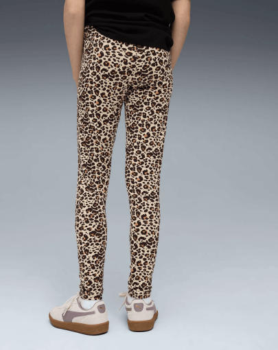 puma__pum-688759-83__modelshot02