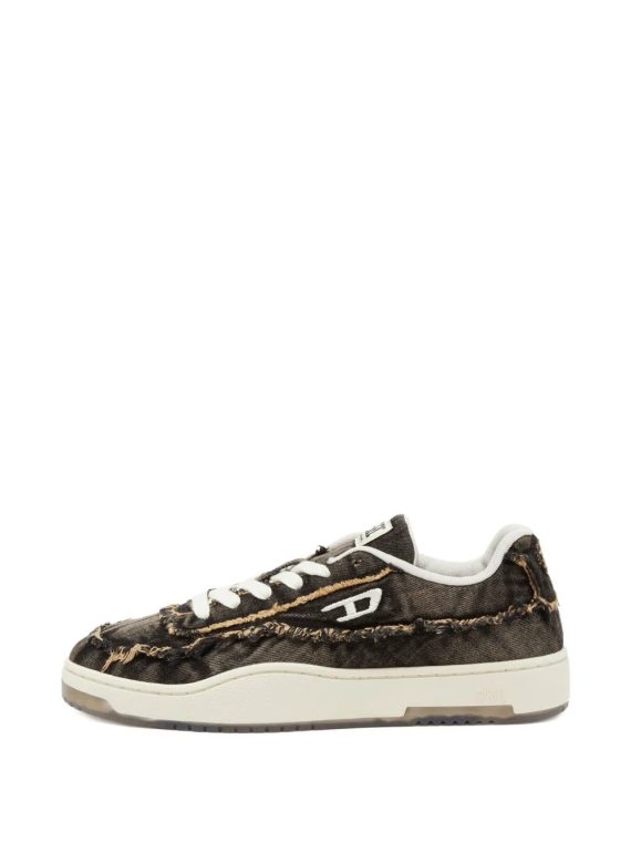 Diesel Tracker D Low Black – Ebbies