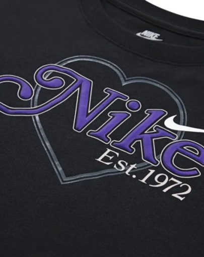 Nike Varsity Prep Heart Tee3