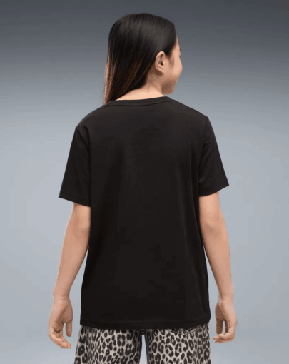 puma__pum-637331-01__modelshot02